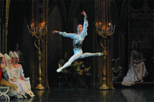 St. Petersburg Ballet - Swan Lake