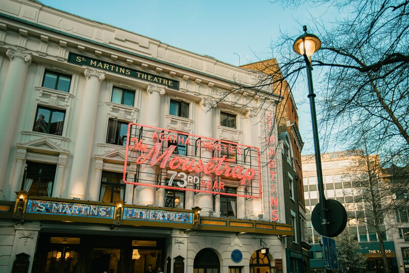 The Mousetrap in het St Martin’s Theatre. Foto van Jackson Sears op Unsplash